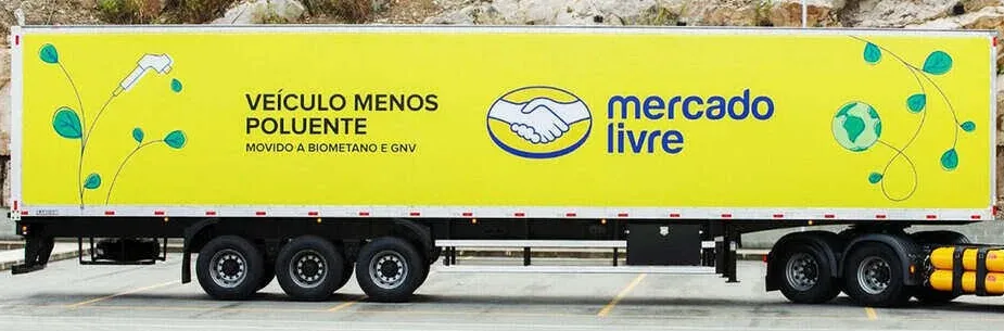Carreta em operação de e-commerce